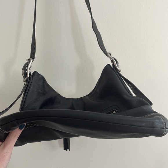 Coach Soho Duffle Purse Convertible Black Boho Leather J05S-1414 legacy tassel - Picture 4 of 12